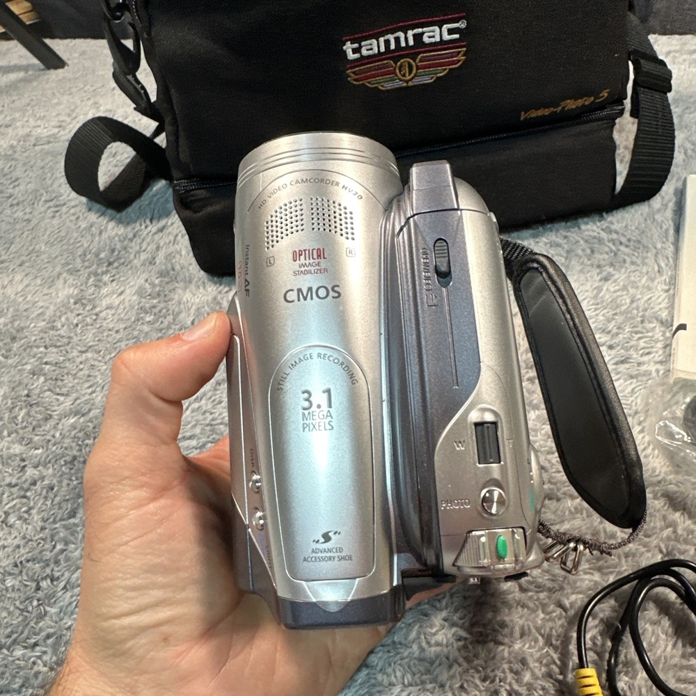 Canon HV20A MiniDV High Def Camcorder HDV 1080i Camcorder Video Camera Tested - Picture 7 of 12